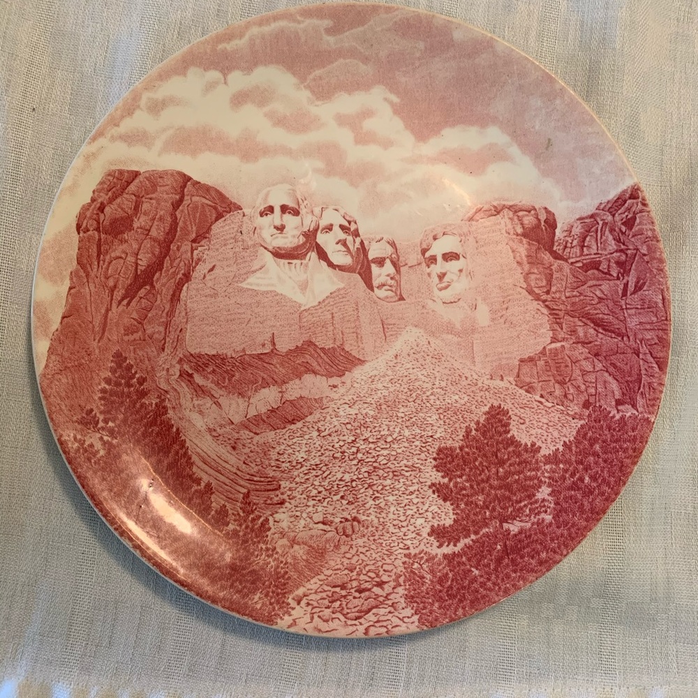Mount Rushmore Presidents plate
